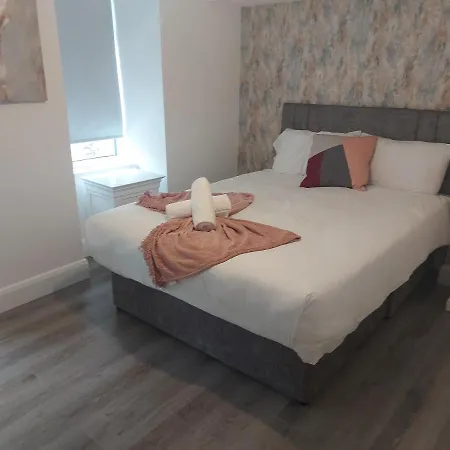 Tribeca Guest house *